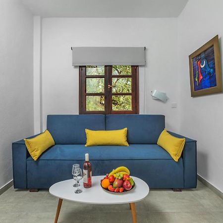 Eleon Suites Afytos Buitenkant foto