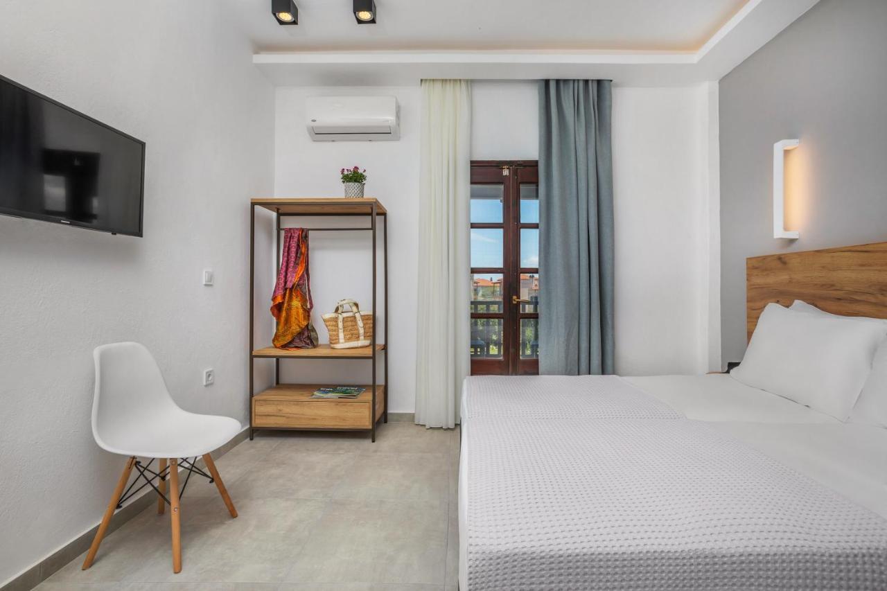 Eleon Suites Afytos Buitenkant foto