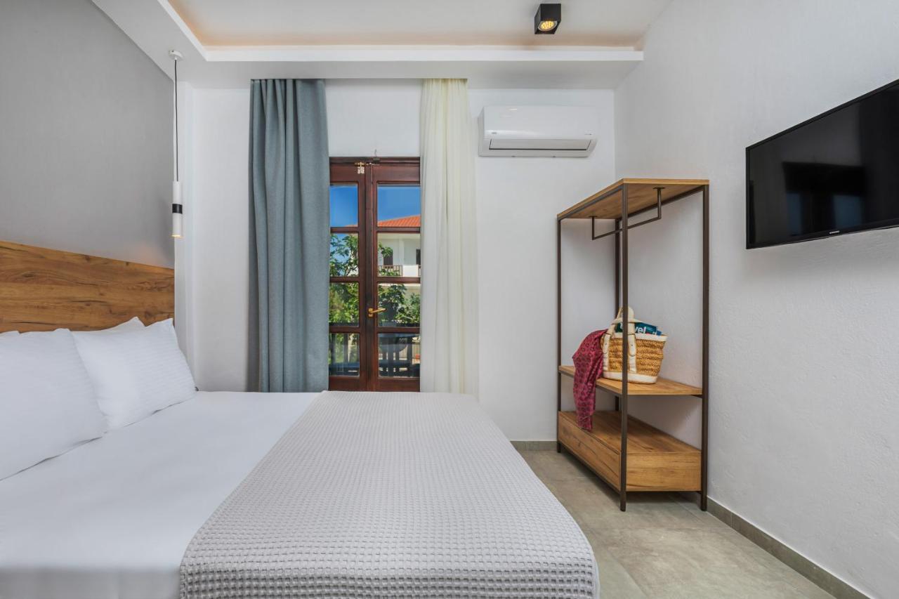 Eleon Suites Afytos Buitenkant foto