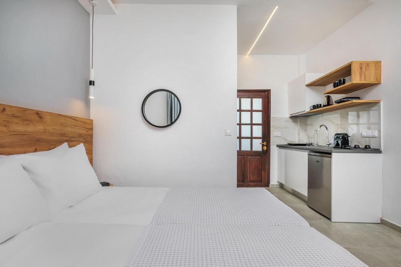 Eleon Suites Afytos Buitenkant foto